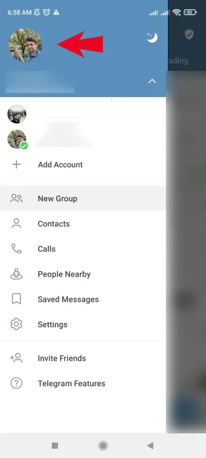روی عکس نمایه خود در گوشه سمت چپ بالای صفحه ضربه بزنید.